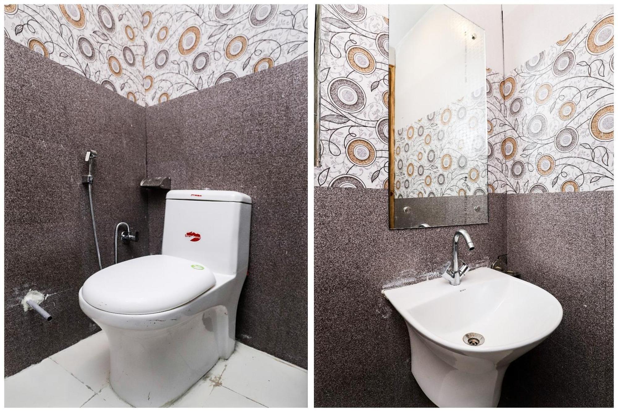 Tarky Near Delhi Airport Hotel 4*
